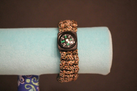 Camo Paracord  W/Working Compass
