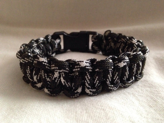 Black and White Camo Paracord