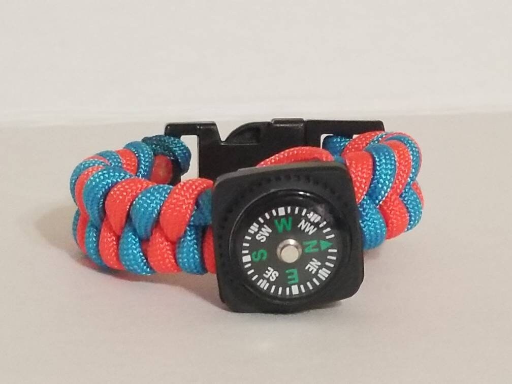 Neon Blue/Neon Orange Fishtail Paracord w/Compass Charm